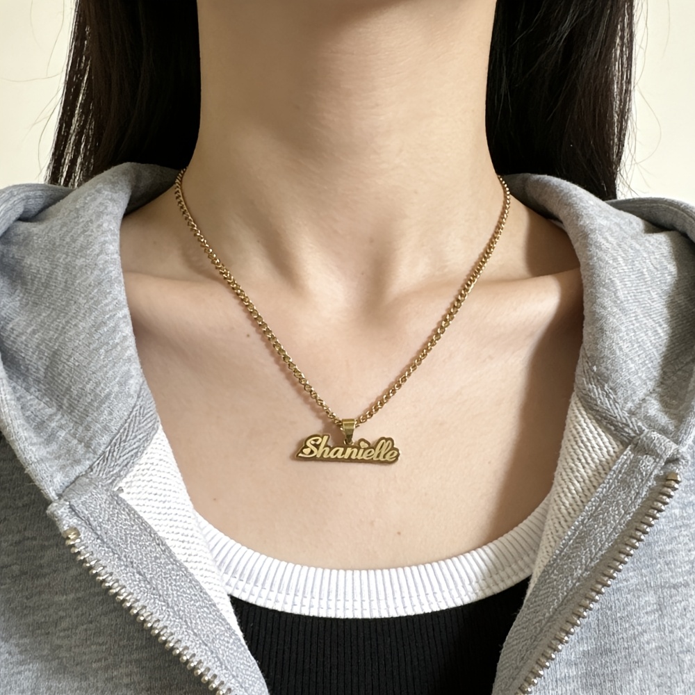 Customized Golden Cuban Chain Necklace with Cute Heart Name Pendant